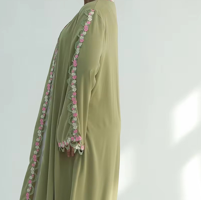 Lale Abaya